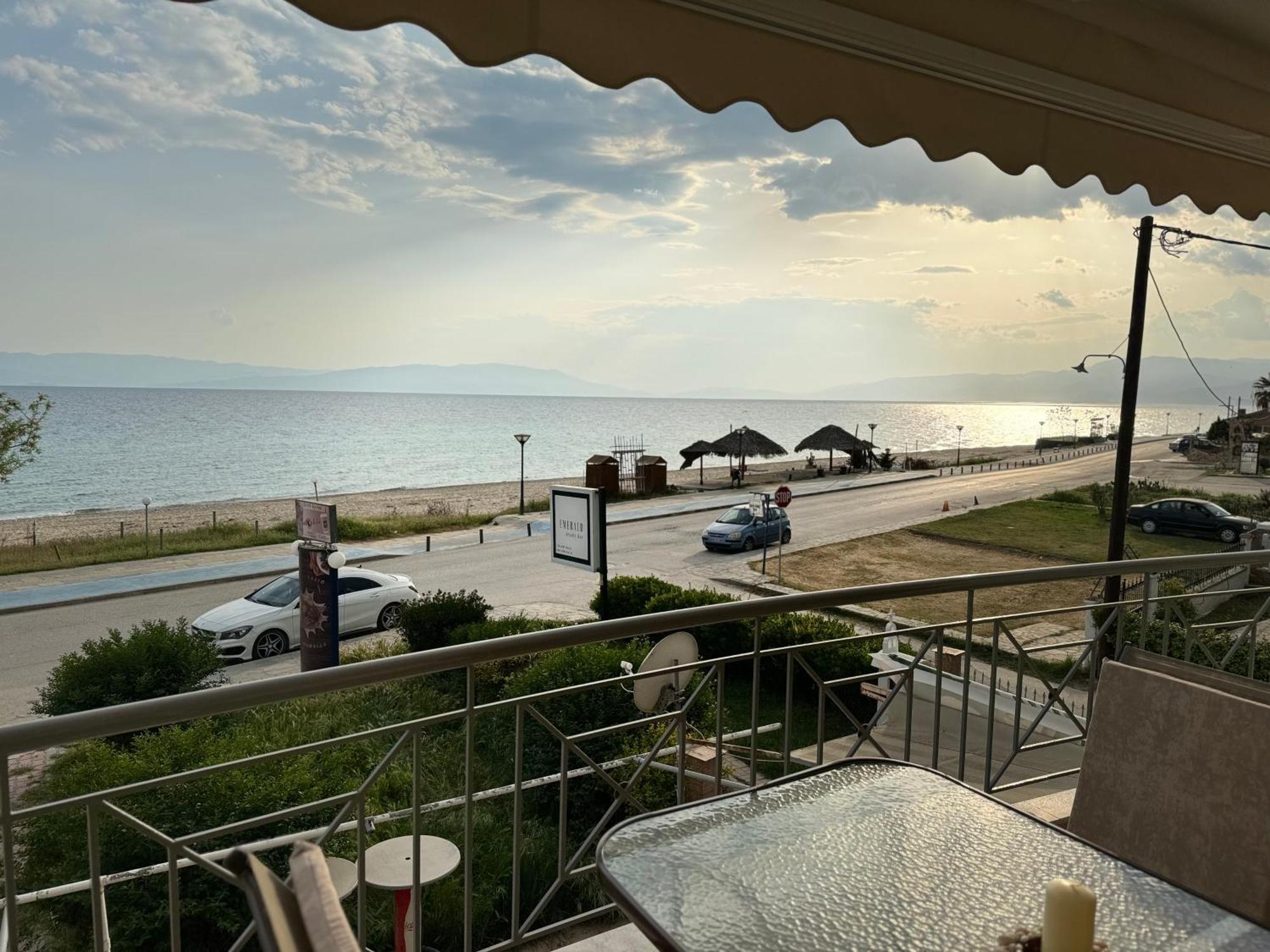 Sea 2 See Paralia Ofryniou Orfánion Exterior photo