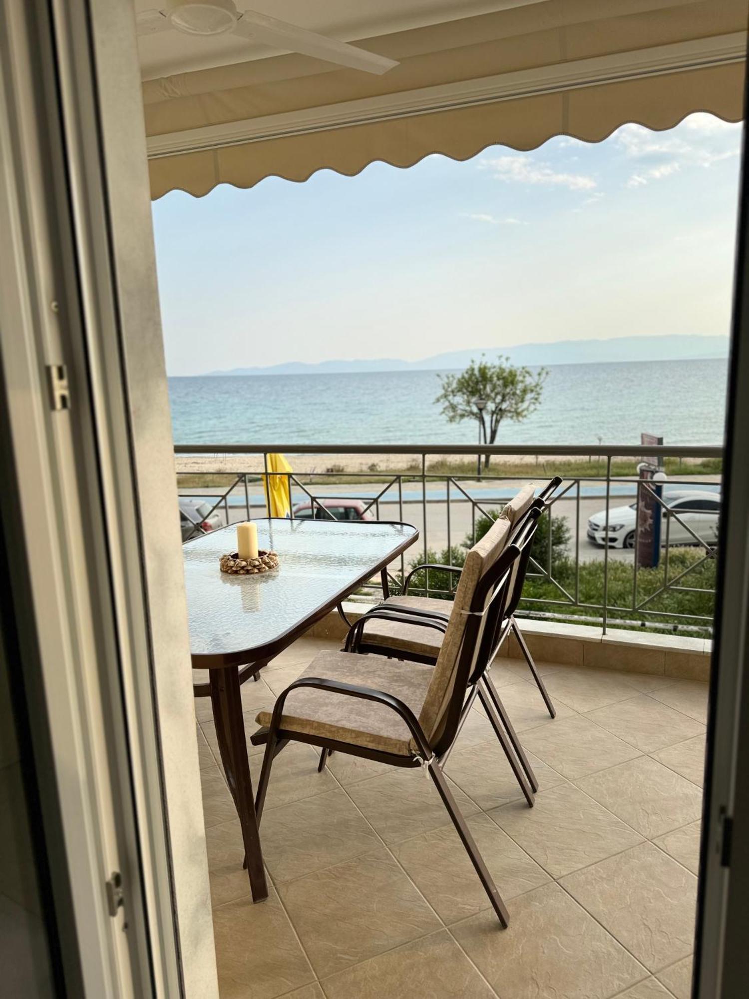 Sea 2 See Paralia Ofryniou Orfánion Exterior photo