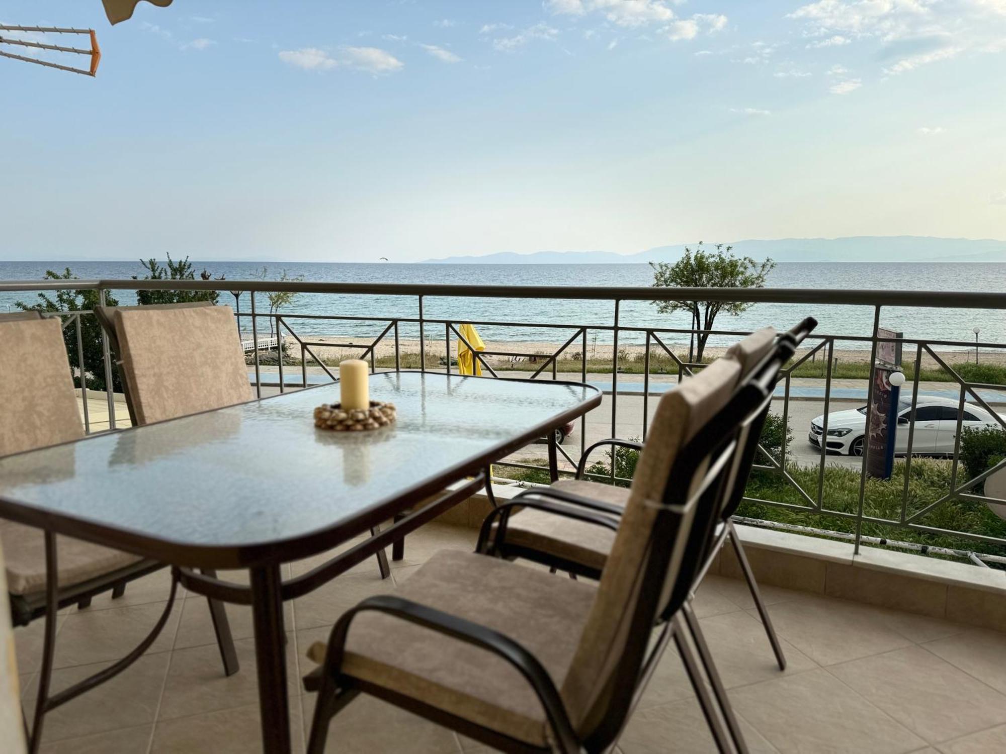 Sea 2 See Paralia Ofryniou Orfánion Exterior photo
